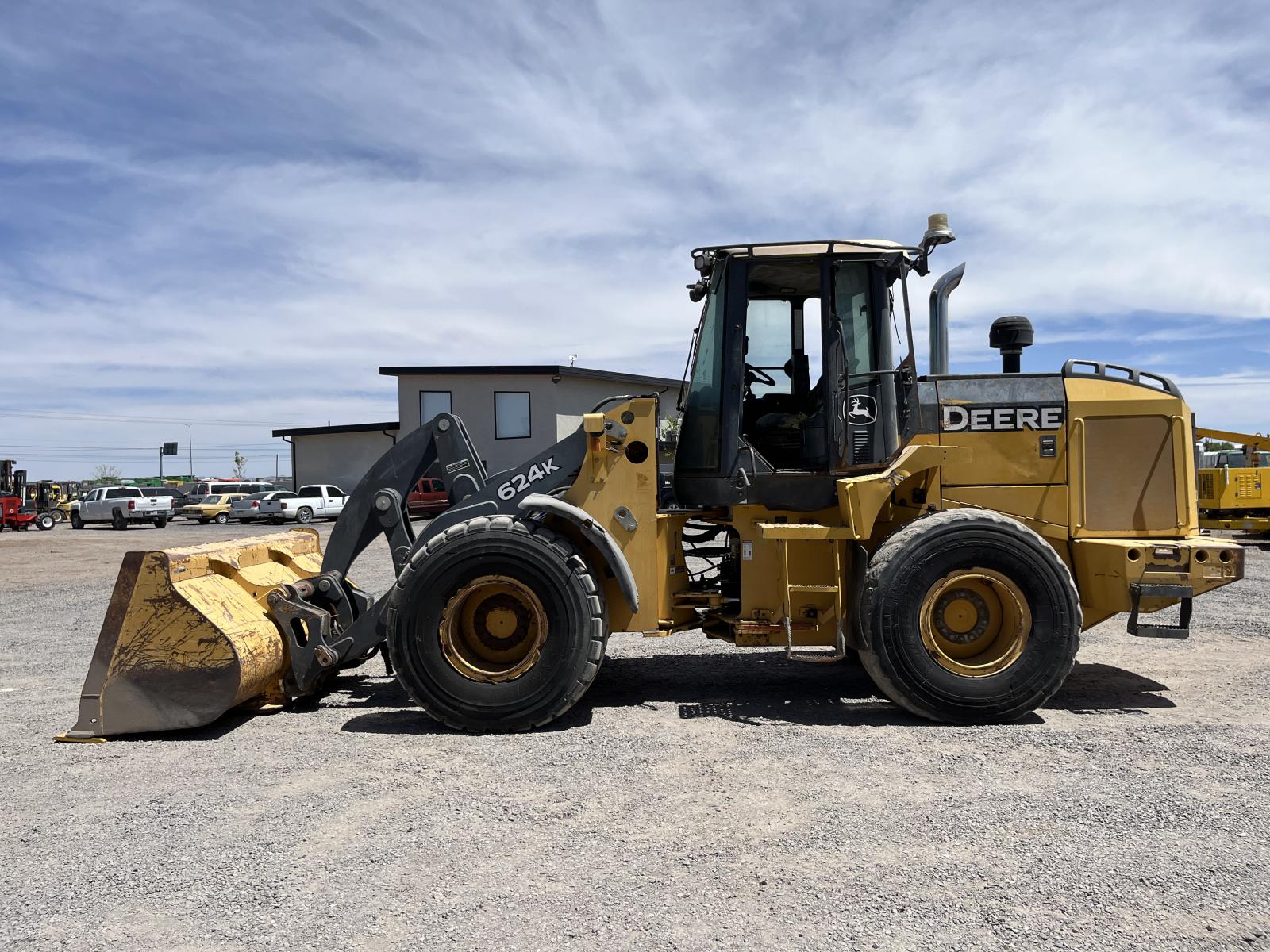 JOHN DEERE 624K